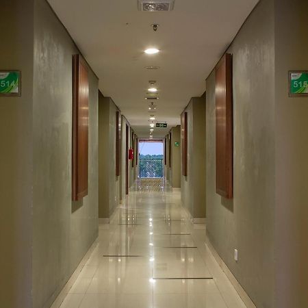 Primebiz Hotel Kuta Kuta Lombok Exteriör bild
