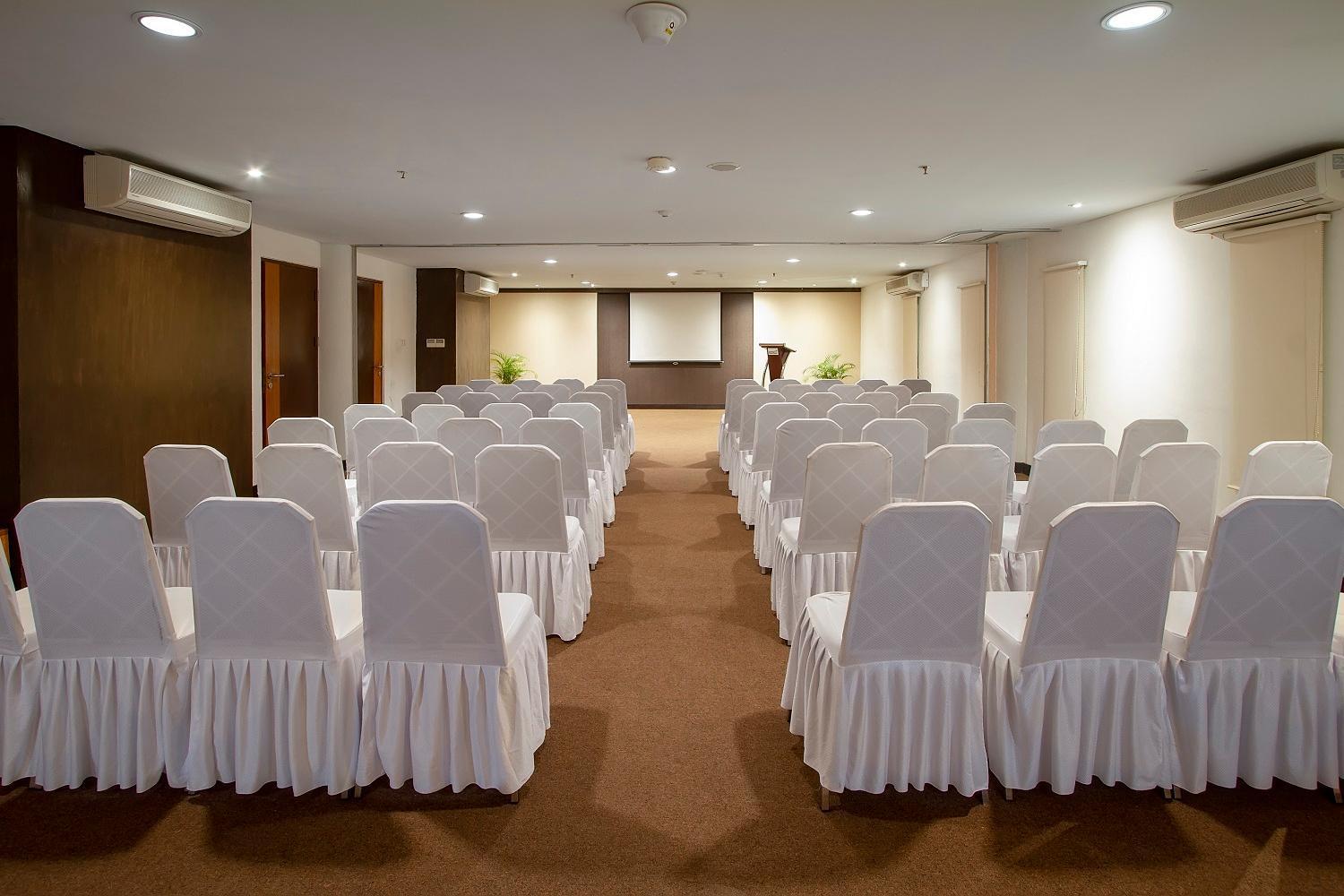 Primebiz Hotel Kuta Kuta Lombok Exteriör bild