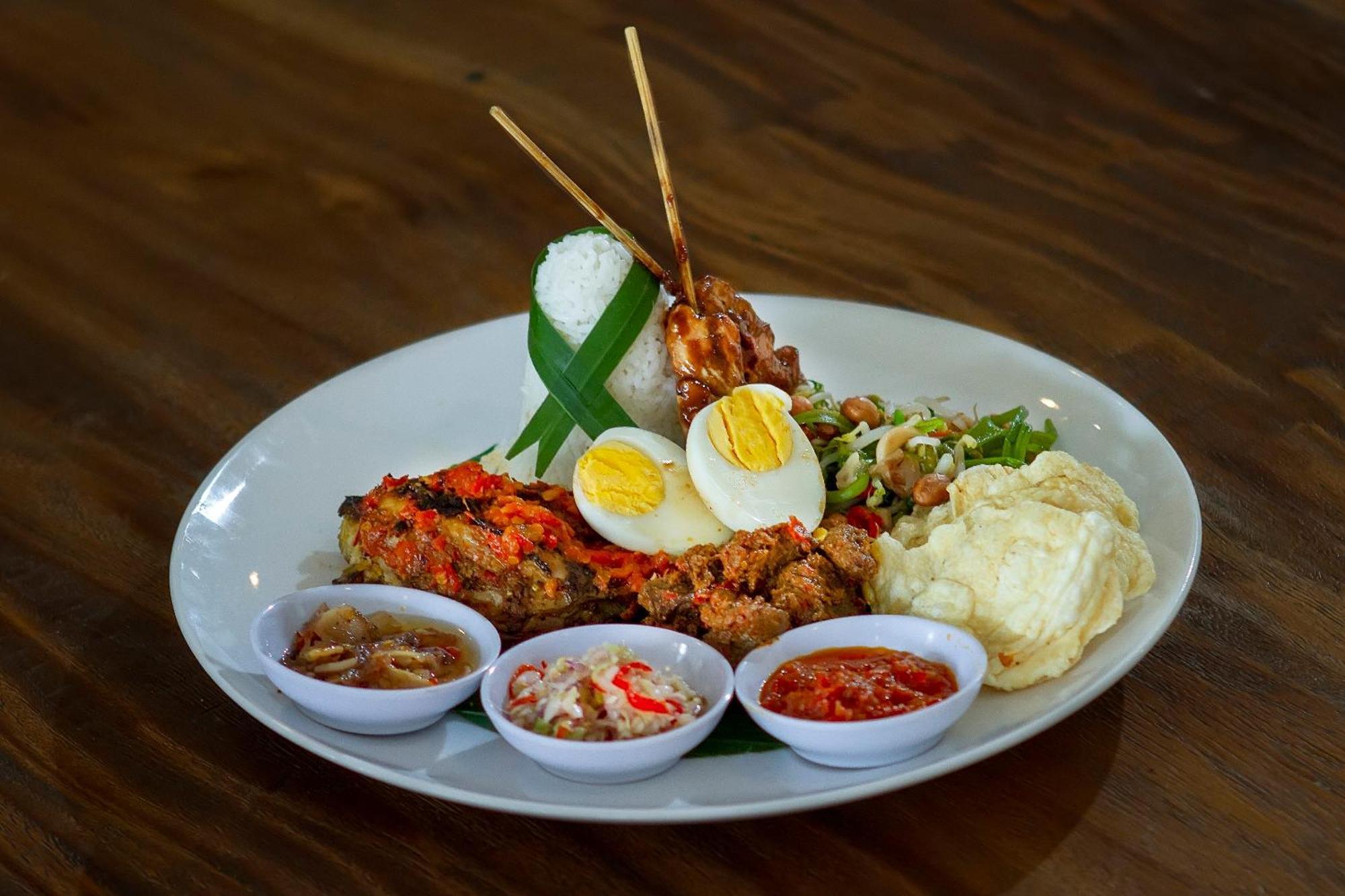 Primebiz Hotel Kuta Kuta Lombok Exteriör bild